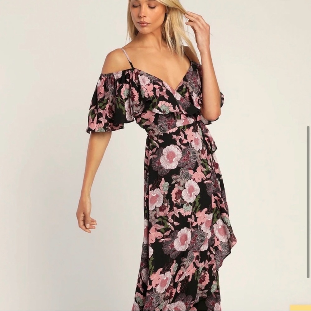 NWT Lulu’s off the shoulder full bloom maxi dress XS